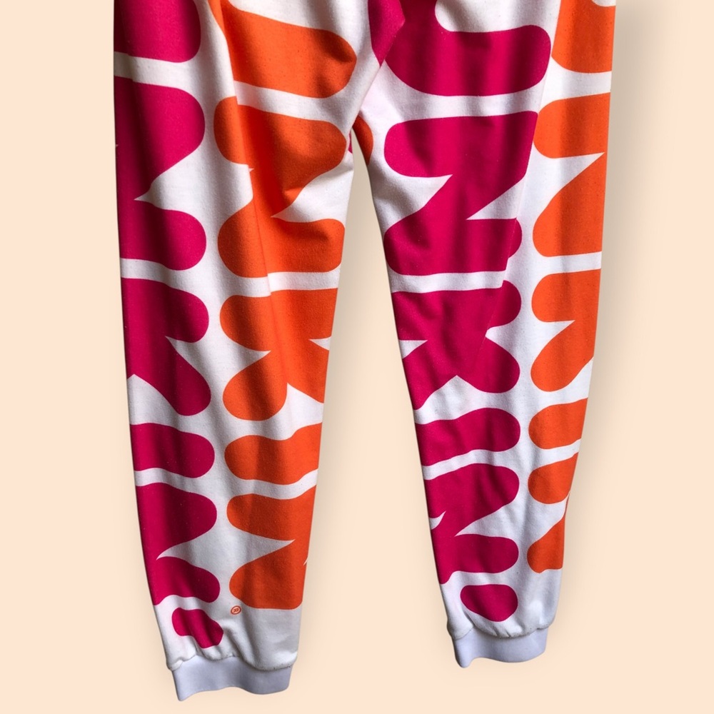 Dunkin Donuts AOP Novelty Jogger Sweatpants Loungewear Dunkings Women’s Medium - Picture 8 of 10